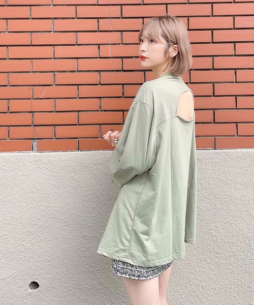 Voyage titty&Co.PETIT(ボヤージュティティアンドコープチ)の「【Voyage titty&Co. PETIT】バックオープンゆるロンTee(Tシャツ/カットソー・レディース・グリーン/ブラック・FREE)」の6枚目の写真