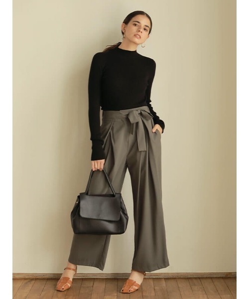 ACYM（アシーム）の「Marshmallow touch rib ニット（ニット/セーター・レディース・ブラック/ベージュ/アイボリー・FREE）」の4枚目の写真