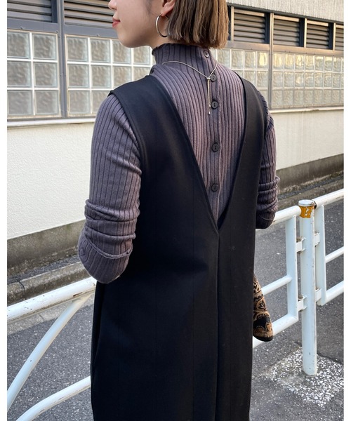 Omekashi(オメカシ)の「リブハイネック2WAYカーディガン(ニット/セーター・レディース・ブラック/チャコールグレー/オレンジ/ホワイト・FREE)」の12枚目の写真