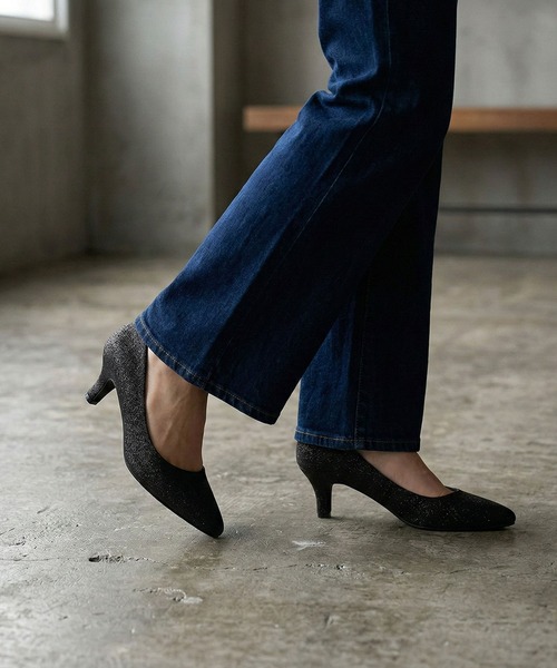 LibertyDoll（リバティードール）の「LibertyDoll ポインテッドトゥ 5.5㎝ピンヒール 履き心地が良く走れるパンプス（パンプス・レディース・ベージュ/ブルー系その他2/ブラック系その他2/ピンク/ブラック/アイボリー/ベージュ系その他2/ゴールド系その他/ブルー系その他/グレー/ブラック系その他5/ベージュ系その他/ブラック系その他3/チェック/ホワイト/ブラック系その他4/シルバー系その他/レッド/パイソン/ベージュ系その他3/レオパード/モスグリーン/ピンクゴールド/ブラック系その他/シルバー/ライトブルー/オレンジ/ネイビー/グレイッシュベージュ/ピンクベージュ/ゴールド/マスタード/グレー系その他/ブルー/ホワイト系その他/グリーン系その他/ライトグリーン/パープル/ブラック系その他6/ゴールド系その他2/ゼブラ/シルバー系その他2・S/LL/SS/L/M/3L）」の6枚目の写真