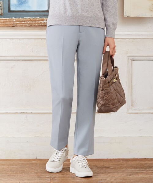 J.PRESS(ジェイプレス)の「【洗える】40/2NEWESTバックピーチ テーパード パンツ(その他パンツ・レディース・ライトグリーン系/ネイビー系/サックスブルー系・T13/T15/T17)」の3枚目の写真