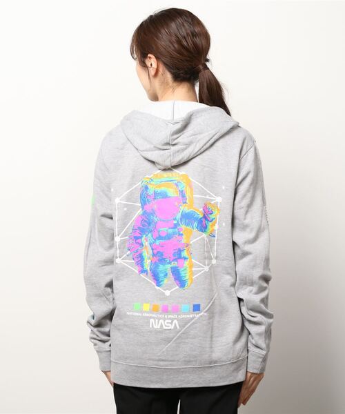 NASA（ナサ）の「『NASA』SWEAT PULLPARKA（パーカー・レディース・ブラック/グレー・MEDIUM/LARGE/X-LARGE）」の5枚目の写真