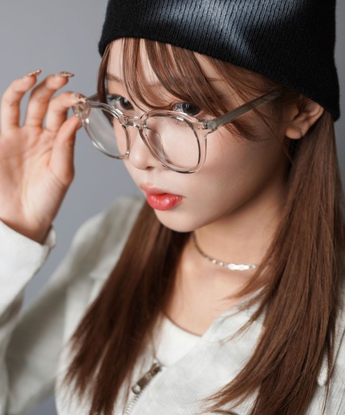 SPINNS（スピンズ）の「太めフレーム ウェリントン型伊達メガネ/黒縁・クリア/軽量/ユニセックス（メガネ・メンズ・ブラック/クリア・ONESIZE）」の10枚目の写真