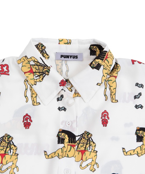 PUNYUS(プニュズ)の「寅総柄シャツ(シャツ/ブラウス・レディース・ホワイト・1/2/4/3)」の3枚目の写真