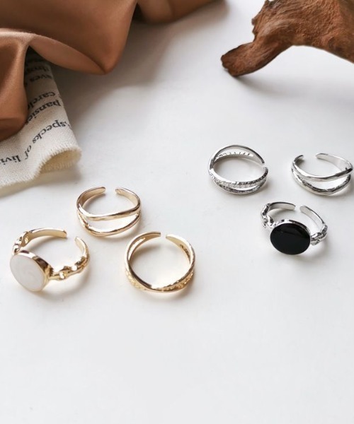 yu-ka(ユーカ)の「YU-KA : レイヤードリング 3本セット(リング・レディース・シルバー/ゴールド・FREE)」の14枚目の写真