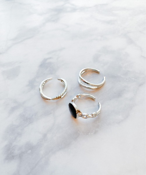 yu-ka(ユーカ)の「YU-KA : レイヤードリング 3本セット(リング・レディース・シルバー/ゴールド・FREE)」の7枚目の写真
