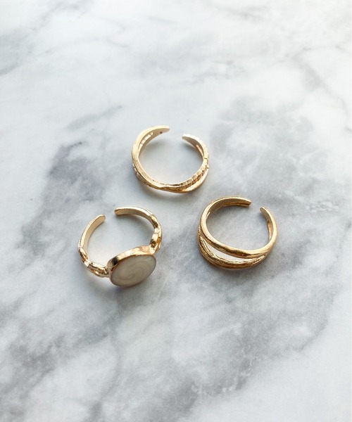 yu-ka(ユーカ)の「YU-KA : レイヤードリング 3本セット(リング・レディース・シルバー/ゴールド・FREE)」の6枚目の写真