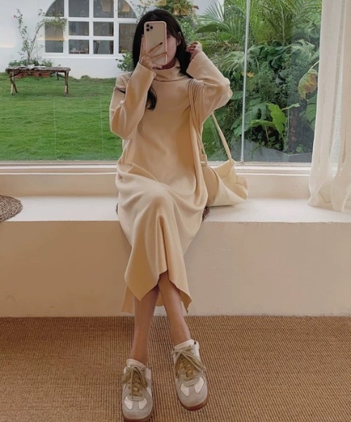 Wefst（ウェスト）の「【Wefst】タートルロングワンピ（ワンピース・レディース・ブラック/グレー/ブラウン/ブルー/アイボリー・FREE）」の8枚目の写真