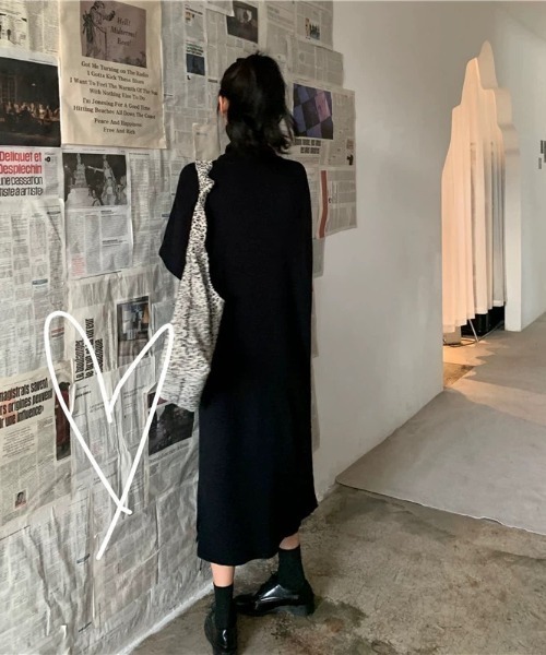 Wefst（ウェスト）の「【Wefst】タートルロングワンピ（ワンピース・レディース・ブラック/グレー/ブラウン/ブルー/アイボリー・FREE）」の17枚目の写真