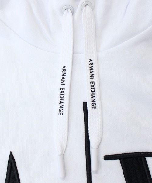 ARMANI EXCHANGE(アルマーニエクスチェンジ)の「A│X ICON ロゴ刺繍スウェットパ-カー 8NZMPC ZJ1ZZ(パーカー・メンズ・ホワイト/ブラック・M/L/XL)」の7枚目の写真