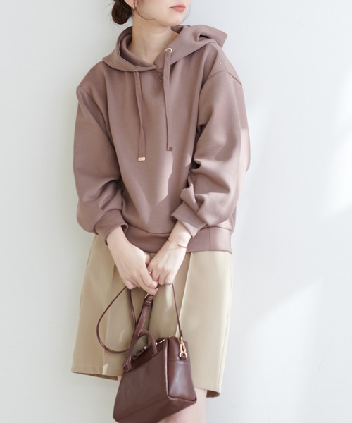 natural couture(ナチュラルクチュール)の「【大人気アイテム】ふわもちラテパーカー(パーカー・レディース・サックスブルー/グレイッシュベージュ/アイボリー/ピンクベージュ・FREE)」の4枚目の写真