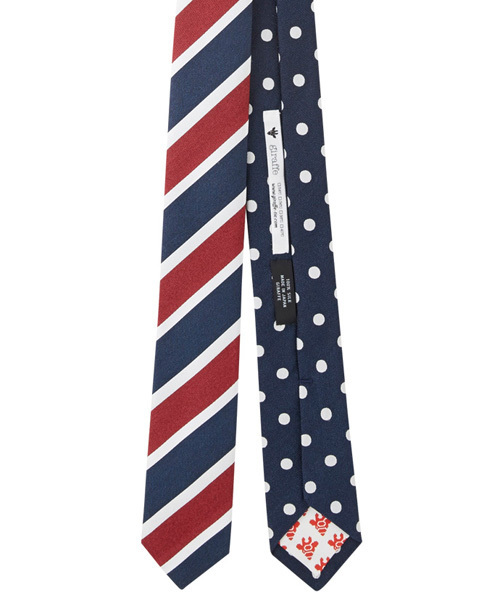 giraffe(ジラフ)の「リバーシブルレジメンタルドットナロータイ RED(ネクタイ)」|レッド