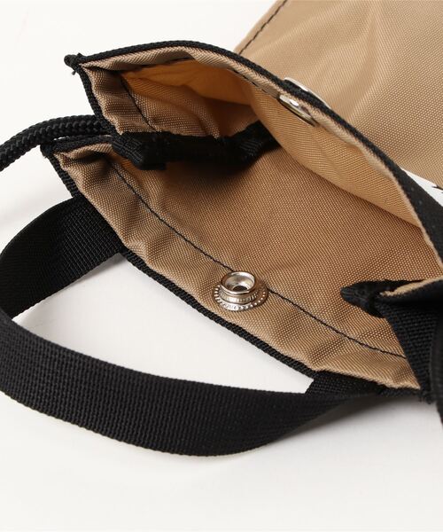 Drifter（ドリフター）の「【Drifter/ドリフター】　EASY STRING POUCH（ショルダーバッグ・レディース・ブラック/ベージュ/ブラウン/グリーン・ONE SIZE）」の7枚目の写真