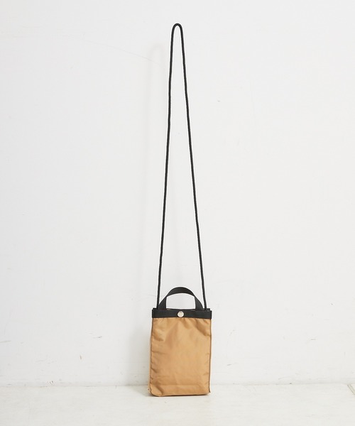 Drifter（ドリフター）の「【Drifter/ドリフター】　EASY STRING POUCH（ショルダーバッグ・レディース・ブラック/ベージュ/ブラウン/グリーン・ONE SIZE）」の21枚目の写真