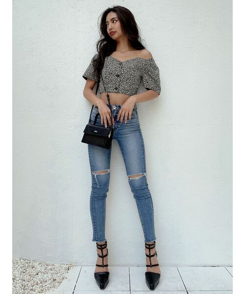 GYDA（ジェイダ）の「ミドルウエスト KNEESダメージSHAPELYスキニーデニムパンツ（デニムパンツ・レディース・ブルー/ライトブルー・X-SMALL/SMALL/MEDIUM）」の6枚目の写真