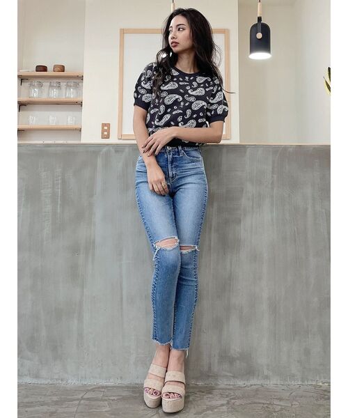 GYDA（ジェイダ）の「ミドルウエスト KNEESダメージSHAPELYスキニーデニムパンツ（デニムパンツ・レディース・ブルー/ライトブルー・X-SMALL/SMALL/MEDIUM）」の9枚目の写真