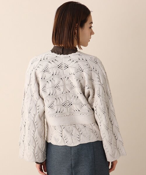 OPAQUE.CLIP（オペークドットクリップ）の「◆透かし編みゆるニットボレロ（カーディガン/ボレロ・レディース・ガンメタ/オフホワイト・38）」の5枚目の写真
