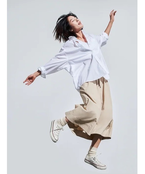 GAP（ギャップ）の「ペーパーバッグ ミディスカート（スカート・レディース・ブルー系その他/ベージュ/ネイビー/ホワイト・S/L/M/XXS/XS）」の3枚目の写真