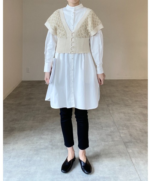 刺繍入り黒ベスト パールボタン付き カットソー素材パール調ボタンペプラム切替ジレ<大きいサイズ有