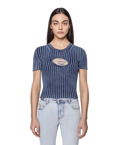 DIESEL(ディーゼル)の「レディース 半袖 トップス インディゴ リブ オーバルロゴ(ニット/セーター・レディース・ブルー・LARGE/X-LARGE/MEDIUM/SMALL/X-SMALL)」の7枚目の写真