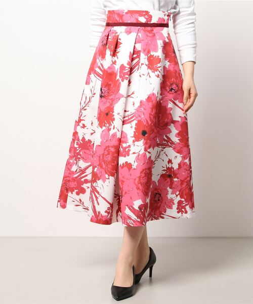 PINKY & DIANNE グラデーションフラワープリントタックフレアスカート PINKY&DIANNE（ピンキーアンドダイアン）の「グラデーションフラワー