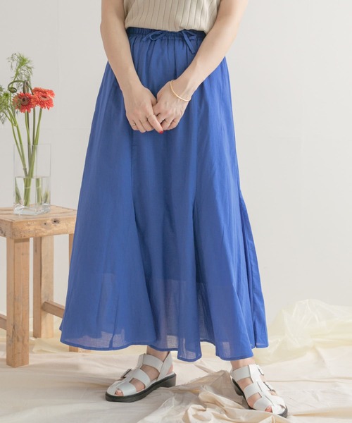 ITEMS URBANRESEARCH（アイテムズ アーバンリサーチ）の「ボイルギャザースカート（スカート・レディース・ブラウン/ブルー/チャコールグレー・FREE）」の8枚目の写真