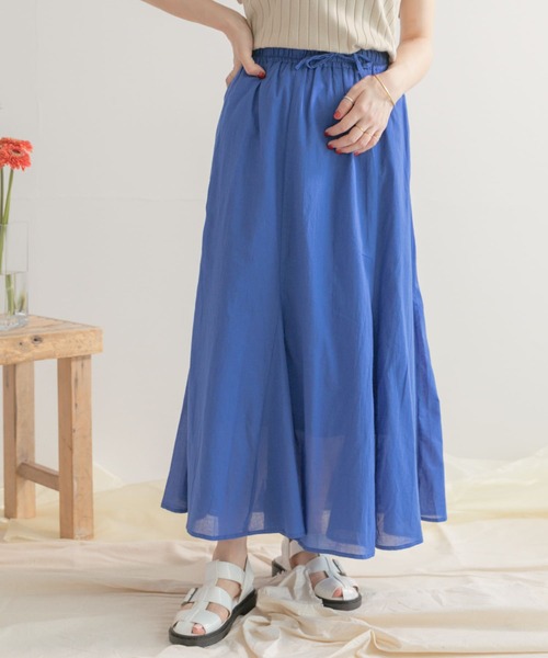 ITEMS URBANRESEARCH（アイテムズ アーバンリサーチ）の「ボイルギャザースカート（スカート・レディース・ブラウン/ブルー/チャコールグレー・FREE）」の9枚目の写真