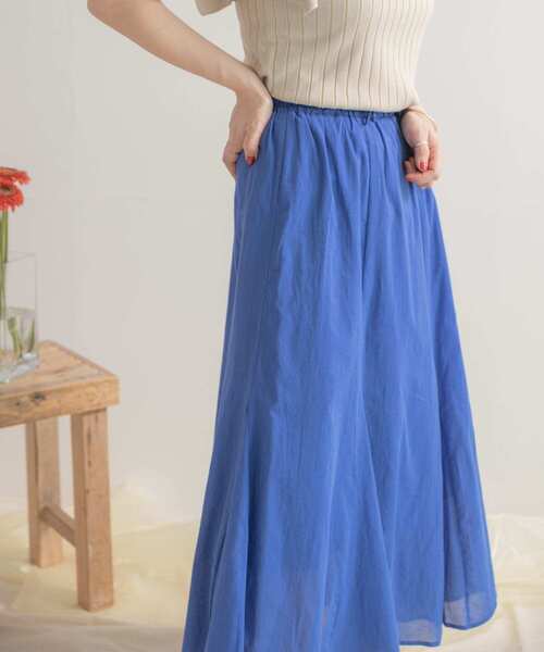 ITEMS URBANRESEARCH（アイテムズ アーバンリサーチ）の「ボイルギャザースカート（スカート・レディース・ブラウン/ブルー/チャコールグレー・FREE）」の13枚目の写真