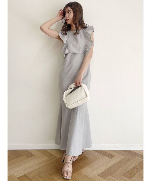 dazzlin（ダズリン）の「フリルスリーブレイヤードタイトワンピース（ワンピース・レディース・グレー/ブラック/ブラウン・SMALL/MEDIUM）」の5枚目の写真