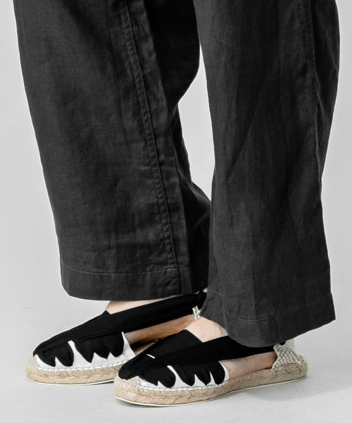 La Manual Alpargatera（マヌアル・アルパルガテラ）の「LA MANUAL ALPARGATERA | エスパドリーユ WOMEN（サンダル・レディース・ブラック/アイボリー・38/39/37）」の6枚目の写真