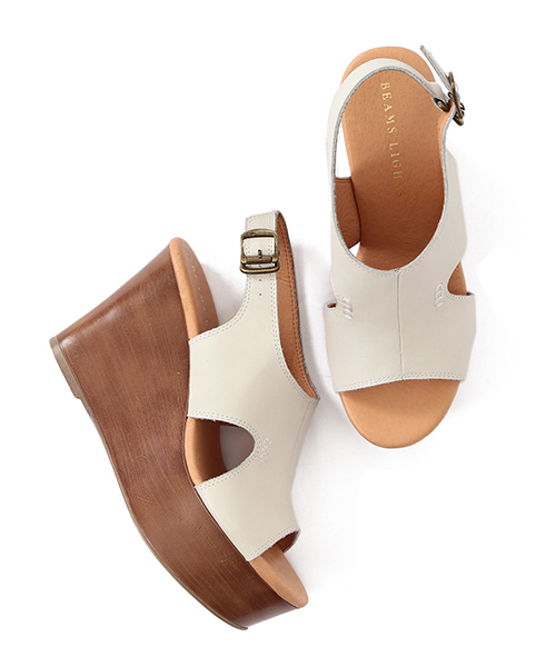 BEAMS LIGHTS Women's（ビームスライツ ウィメンズ）の「BEAMS LIGHTS / ヴァルキーウェッジ サンダル（サンダル・レディース・ホワイト/ブラウン/ネイビー/オフホワイト/ブラック/ブラウン系その他・38/36/37）」の2枚目の写真