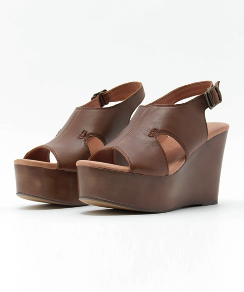 BEAMS LIGHTS Women's（ビームスライツ ウィメンズ）の「BEAMS LIGHTS / ヴァルキーウェッジ サンダル（サンダル・レディース・ホワイト/ブラウン/ネイビー/オフホワイト/ブラック/ブラウン系その他・38/36/37）」の5枚目の写真