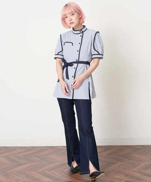 A de a.v.v(アードアー・ヴェ・ヴェ)の「配色パイピングレイヤード袖ブラウス(シャツ/ブラウス・レディース・ライトブルー/ベージュ/ブラック・36/38)」の18枚目の写真