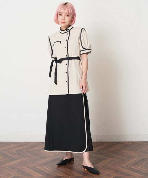 A de a.v.v(アードアー・ヴェ・ヴェ)の「配色パイピングレイヤード袖ブラウス(シャツ/ブラウス・レディース・ライトブルー/ベージュ/ブラック・36/38)」の6枚目の写真