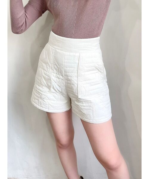 RESEXXY（リゼクシー）の「キルティングショートパンツ【セットアップ着用可能】（その他パンツ・レディース・アイボリー/ブラック/ピンク・FREE）」の4枚目の写真