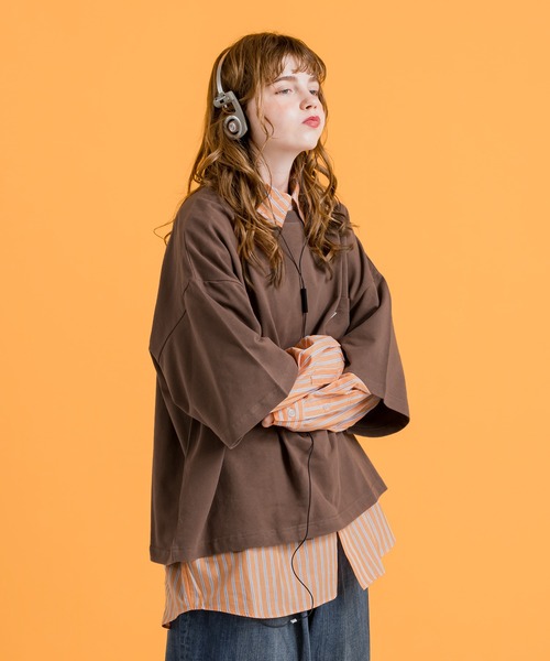 MUHET(ミュエータ)の「【セット】シャツ×ミニ裏毛Tシャツ(シャツ/ブラウス・レディース・ネイビー/オフホワイト/オレンジ・MEDIUM/X-LARGE)」の3枚目の写真