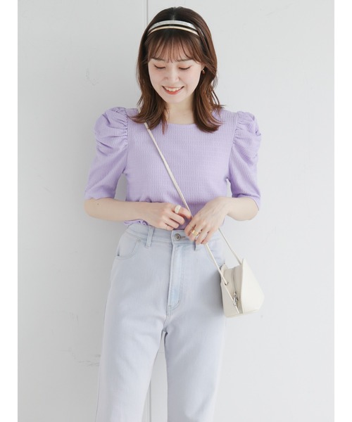 ehka sopo(エヘカソポ)の「パフスリーブプルオーバー(Tシャツ/カットソー・レディース・ブラック/グリーン/ラベンダー/キナリ・フリ-)」の1枚目の写真