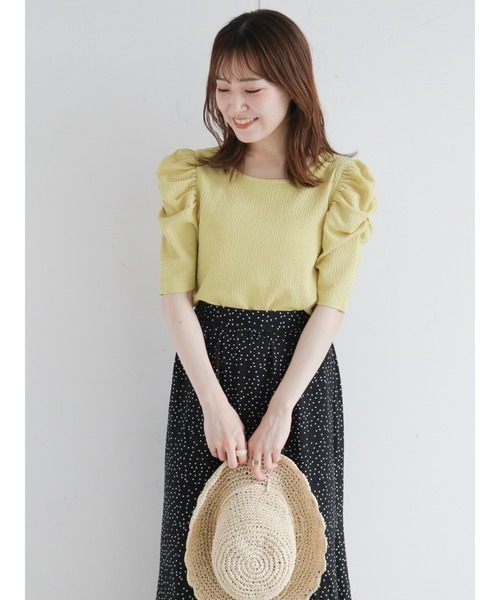 ehka sopo(エヘカソポ)の「パフスリーブプルオーバー(Tシャツ/カットソー・レディース・ブラック/グリーン/ラベンダー/キナリ・フリ-)」の11枚目の写真