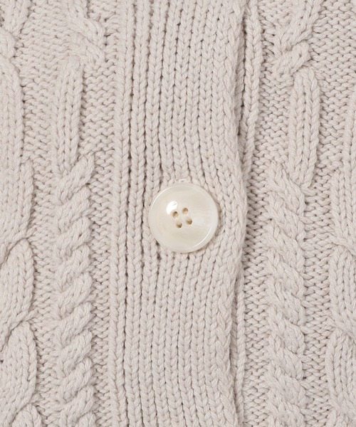 PAGEBOY(ページボーイ)の「ケーブルルーズカーディガン(カーディガン/ボレロ・レディース・オフホワイト/オレンジ/グレイッシュベージュ/ブラック・FREE)」の7枚目の写真