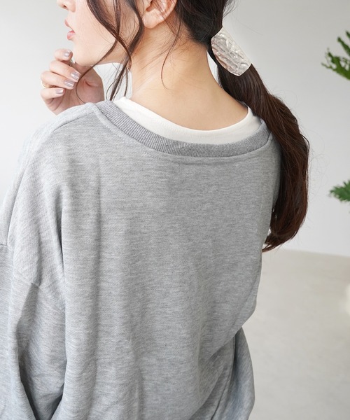 IAMUSE(アイアミューズ)の「Vネックスウェットトップス S0426【IAMUSE】(スウェット・レディース・ネイビー/グレー/ブラック/ベージュ・FREE)」の15枚目の写真