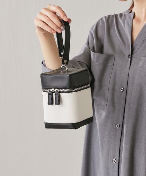 PAPILLONNER(パピヨネ)の「メタルボールバニティ/PAPILLONNER/パピヨネ(ハンドバッグ・レディース・ブラック/キャメル・FREE)」の12枚目の写真