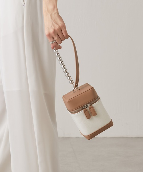 PAPILLONNER(パピヨネ)の「メタルボールバニティ/PAPILLONNER/パピヨネ(ハンドバッグ・レディース・ブラック/キャメル・FREE)」の14枚目の写真