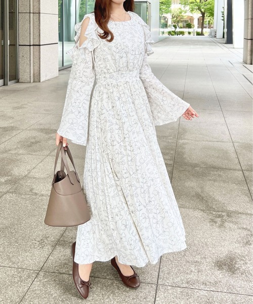 apres jour(アプレジュール)の「オープンショルダーワンピース【ZOZOTOWN限定アイテム】(ワンピース・レディース・ブラック/オフホワイト/アイボリー/ライトピンク・SMALL/MEDIUM/X-LARGE)」の13枚目の写真