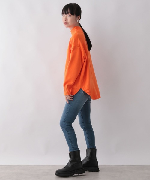 LOWRYS FARM(ローリーズファーム)の「2WAYハイネックラウンドロングスリーブ 294850(ニット/セーター・レディース・アイボリー/ブラック/グリーン/オレンジ/ブルー/ライトグリーン・FREE)」の14枚目の写真