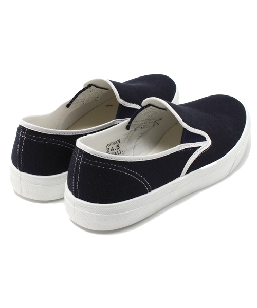 Champion(チャンピオン)の「日本製 ユニセックス チャンピオン スリッポン スニーカー CHAMPION SLIP-ON M160(スニーカー・レディース・グレー/ネイビー・22cm/22.5cm/23cm/23.5cm/24cm/24.5cm/26cm/26.5cm/27cm/27.5cm/25.5cm/25cm)」の5枚目の写真