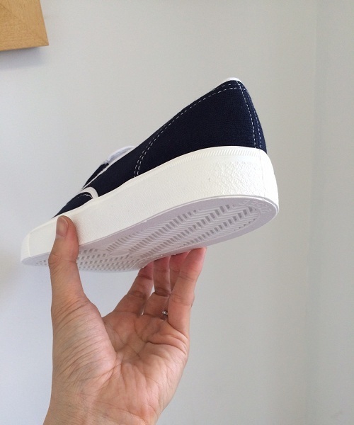 Champion(チャンピオン)の「日本製 ユニセックス チャンピオン スリッポン スニーカー CHAMPION SLIP-ON M160(スニーカー・レディース・グレー/ネイビー・22cm/22.5cm/23cm/23.5cm/24cm/24.5cm/26cm/26.5cm/27cm/27.5cm/25.5cm/25cm)」の18枚目の写真