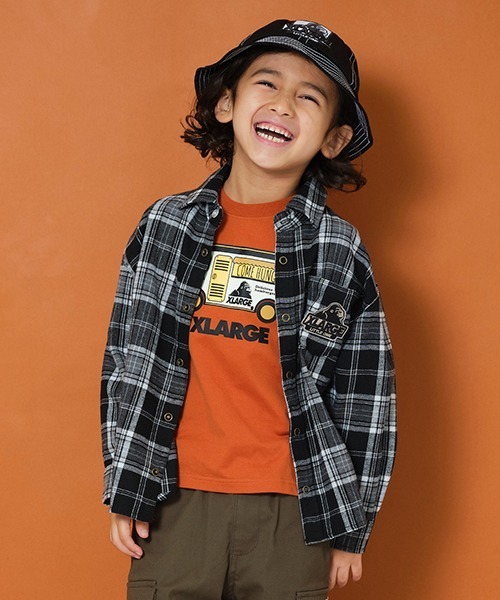 XLARGE KIDS（エクストララージキッズ）の「【WEB限定】フードトラック長袖Tシャツ（Tシャツ/カットソー・キッズ・ベージュ/マスタード/ブラウン・110cm/140cm/130cm/100cm/120cm/90cm）」の14枚目の写真