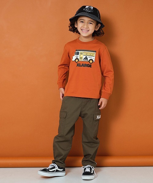 XLARGE KIDS（エクストララージキッズ）の「【WEB限定】フードトラック長袖Tシャツ（Tシャツ/カットソー・キッズ・ベージュ/マスタード/ブラウン・110cm/140cm/130cm/100cm/120cm/90cm）」の15枚目の写真