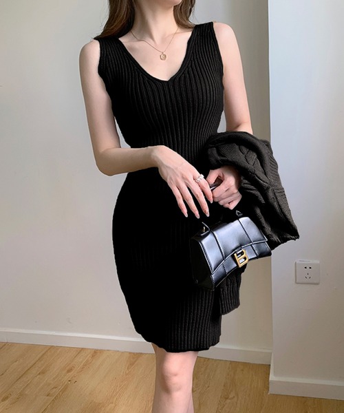 Jewelobe(ジュエローブ)の「ケーブルショートボレロ&タイトミニワンピースニットアップ(ワンピース・レディース・杢グレー/ブラック/オフホワイト/ブラウン・FREE)」の19枚目の写真