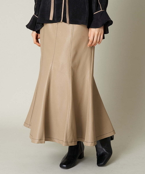 A de a.v.v（アードアー・ヴェ・ヴェ）の「［SET UP対応］フェイクレザーマーメイドスカート（スカート・レディース・ブラック/ベージュ・36/38）」の18枚目の写真